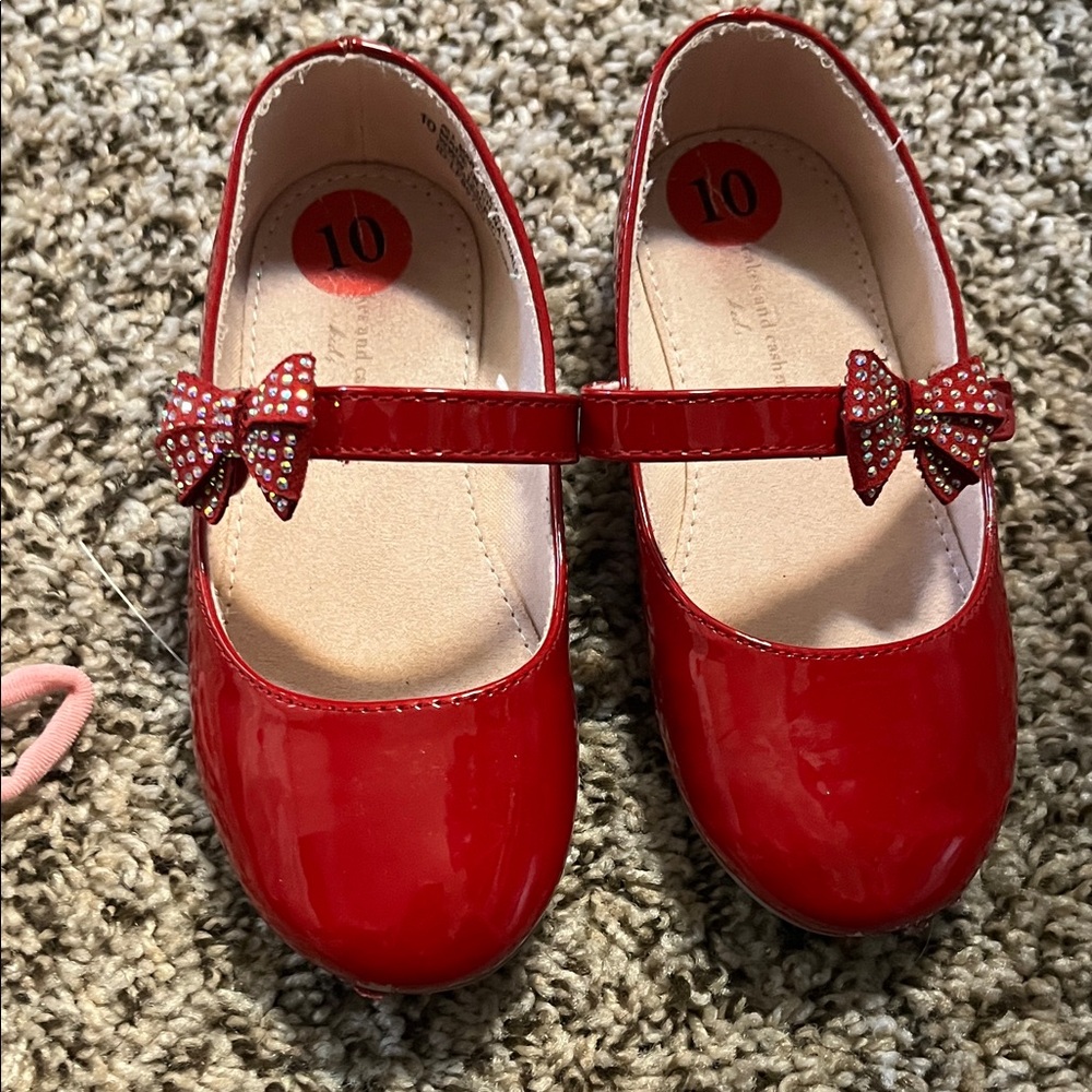 cupcakes & cashmere Red Bow Dress Shoes
